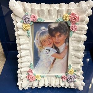 White Floral Picture Frame 4 by 6